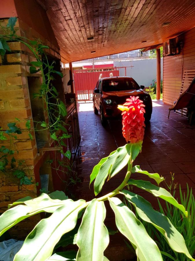 Willa Vivi Iguazu Casa Familiar Puerto Iguazú Zewnętrze zdjęcie